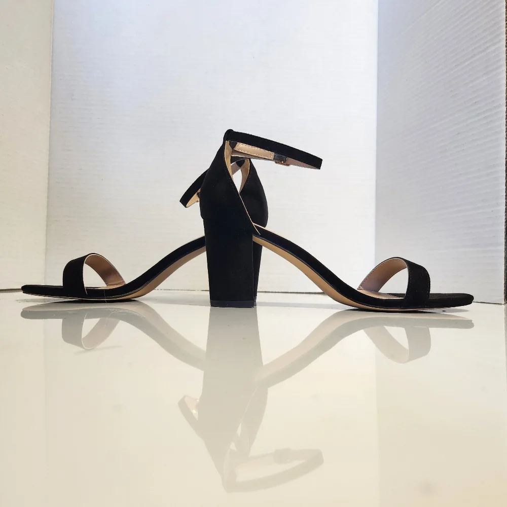 Cushionaire 'Kimmie' Black Microsuede Block Heels Womens 8